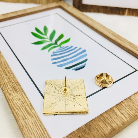 ‼️Must Bundle‼️Cat’s Stamp Friendship EnamelPin - Picture 4 of 4